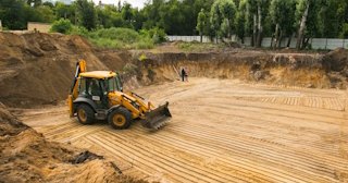 Разработка котлована Фрязино стоимость за от 559 руб. м3 - заказать работы по копке и рытью котлованов | траншей